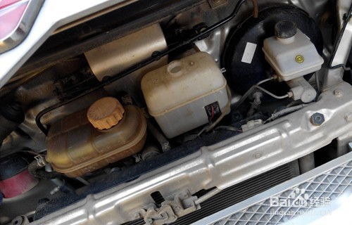 高级汽车水箱有多少水分