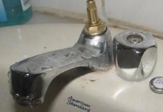 给汽车换水龙头要多少钱(汽车换水龙头需要多少钱？一篇文章解答你的疑惑)